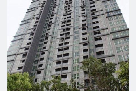 Condo in Bangkok, Thailand, 2 bedrooms № 142942 - photo 11