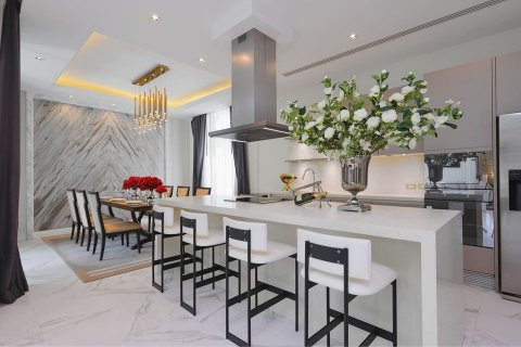 Casa de 4 dormitorios en Bangkok, Tailandia № 142948 - foto 9