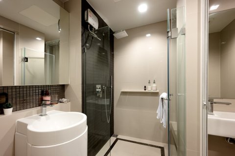 Condominio de 3 dormitorios en Sathon, Bangkok, Tailandia № 142945 - foto 12