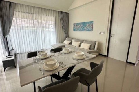 Casa de 2 dormitorios en Pattaya, Tailandia № 134732 - foto 4