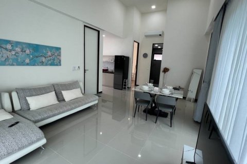 Casa de 2 dormitorios en Pattaya, Tailandia № 134732 - foto 2