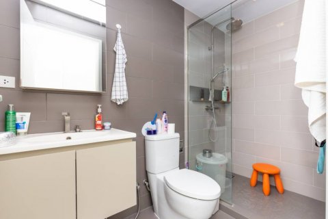 Condominio de 2 dormitorios en Bangkok, Tailandia № 134728 - foto 8