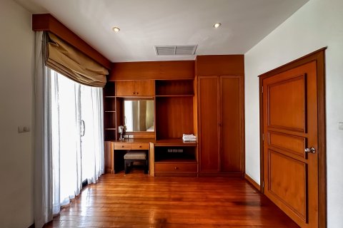 Chalet de 3 dormitorios en Phuket, Tailandia № 156545 - foto 10