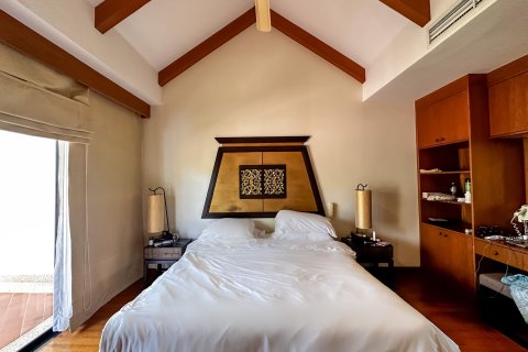 Chalet de 3 dormitorios en Phuket, Tailandia № 156545 - foto 2