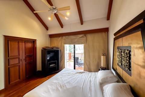 Chalet de 3 dormitorios en Phuket, Tailandia № 156545 - foto 6