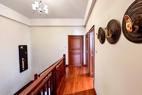 Chalet de 3 dormitorios en Phuket, Tailandia № 156545 - foto 11