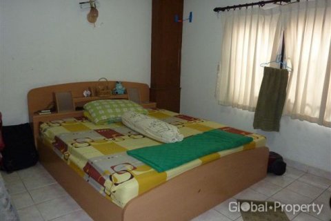 Casa de 3 dormitorios en Pattaya, Tailandia № 118426 - foto 13