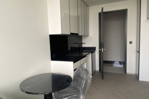 Condominio de 1 dormitorio en Khlong San, Bangkok, Tailandia № 135296 - foto 4
