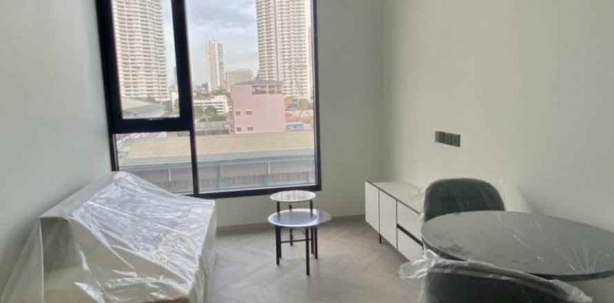 Condominio de 1 dormitorio en Khlong San, Bangkok, Tailandia № 135296