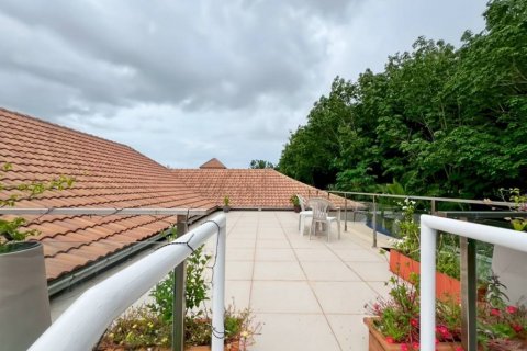 Chalet de 4 dormitorios en Hua Hin, Tailandia № 135300 - foto 6