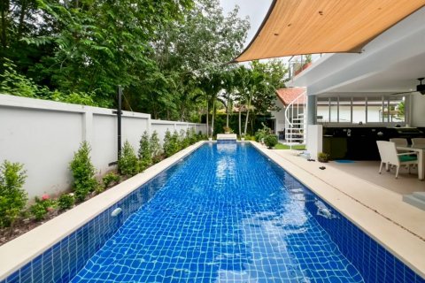 Chalet de 4 dormitorios en Hua Hin, Tailandia № 135300 - foto 3