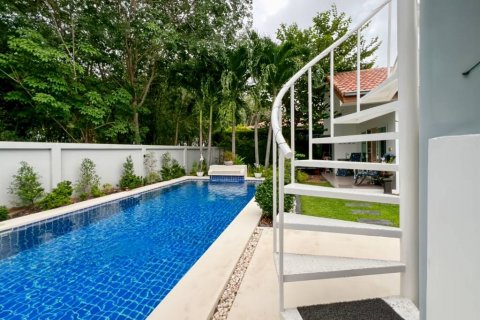 Chalet de 4 dormitorios en Hua Hin, Tailandia № 135300 - foto 4