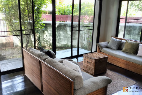 Casa de 4 dormitorios en Bangkok, Tailandia № 189062