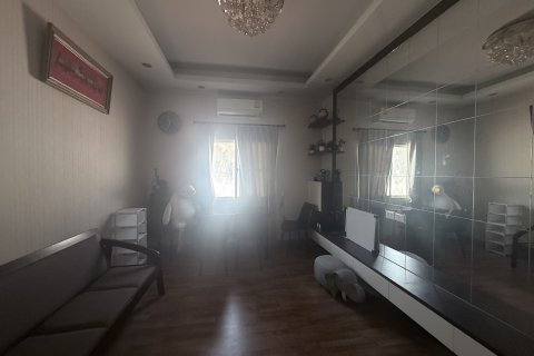 Casa de 5 dormitorios en Hang Dong, Tailandia № 163166 - foto 8
