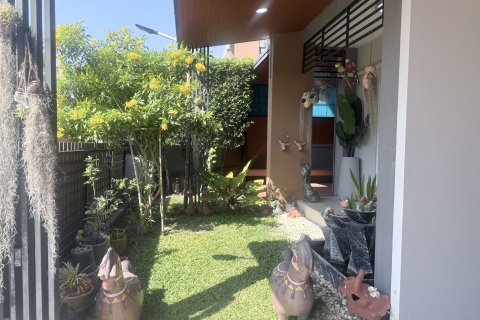 Casa de 5 dormitorios en Hang Dong, Tailandia № 163166 - foto 2