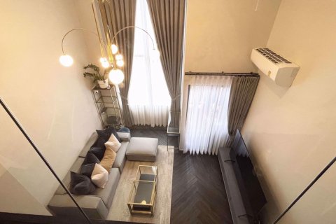 Dúplex de 1 dormitorio en Khlong Toei, Bangkok, Tailandia № 67396