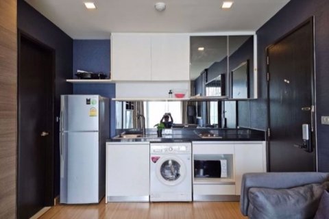 Eigentumswohnung in Watthana, Bangkok, Thailand, 1 Schlafzimmer  № 67393 - Foto 3
