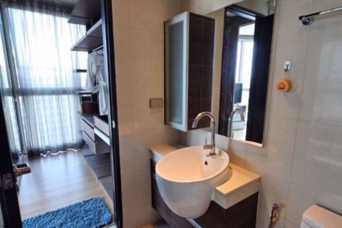 Eigentumswohnung in Watthana, Bangkok, Thailand, 1 Schlafzimmer  № 67393 - Foto 12