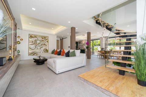 Villa in Pattaya, Thailand 3 bedrooms № 168144 - photo 16