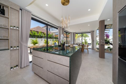 Villa in Pattaya, Thailand 3 bedrooms № 168144 - photo 19