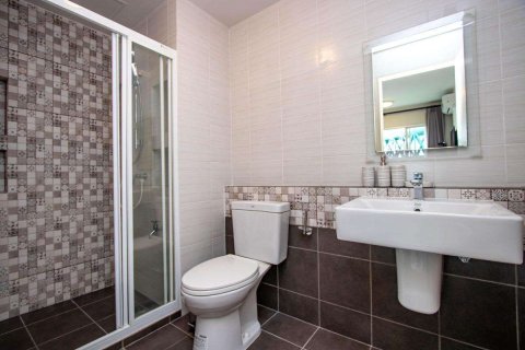 Condo à Chiang Mai, Thaïlande, 1 chambre  № 220489 - photo 2
