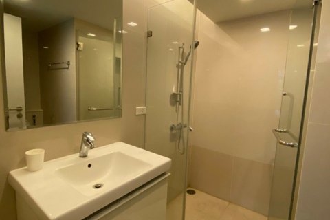 Estudio en el condominio en Khlong Toei, Bangkok, Tailandia № 139223 - foto 8