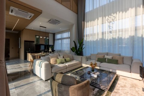 Casa de 6 dormitorios en Pattaya, Tailandia № 180569 - foto 7