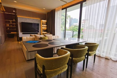 Ático de 3 dormitorios en Bangkok, Tailandia № 180575 - foto 4