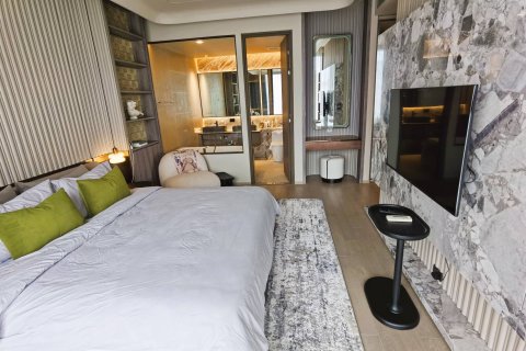 Ático de 3 dormitorios en Bangkok, Tailandia № 180575 - foto 22