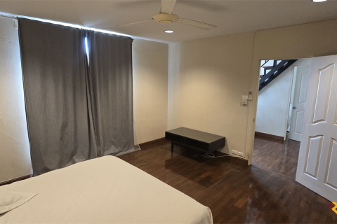 Reihenhaus in Bangkok, Thailand 3 Schlafzimmer № 190470 - Foto 4
