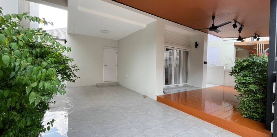 Haus in Pattaya, Thailand 3 Schlafzimmer № 159957