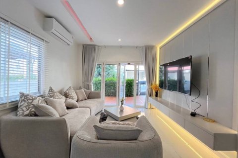Haus in Pattaya, Thailand 3 Schlafzimmer № 159957 - Foto 5