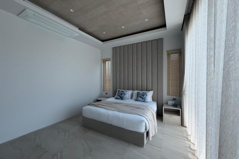 Chalet de 3 dormitorios en Hua Hin, Tailandia № 169732 - foto 15