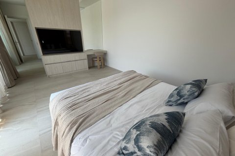 Chalet de 3 dormitorios en Hua Hin, Tailandia № 169732 - foto 17