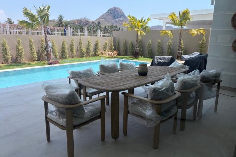Chalet de 3 dormitorios en Hua Hin, Tailandia № 169732 - foto 21