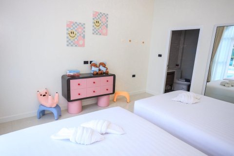 Villa in Pattaya, Thailand 9 Schlafzimmer № 159899 - Foto 10