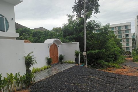Villa in Pattaya, Thailand 4 bedrooms № 159894 - photo 6