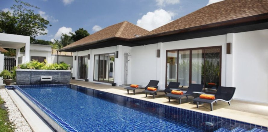 Chalet de 4 dormitorios en Pattaya, Tailandia № 159896