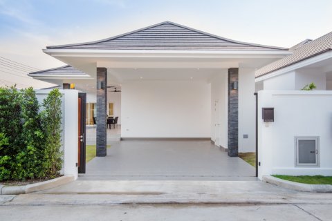 Chalet de 3 dormitorios en Hua Hin, Tailandia № 166452 - foto 9