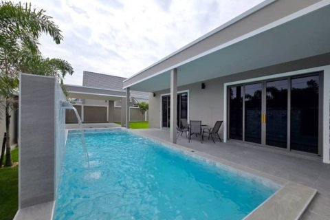 Casa de 3 dormitorios en Pattaya, Tailandia № 157777 - foto 18