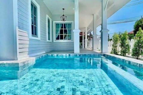 Casa de 3 dormitorios en Pattaya, Tailandia № 157774 - foto 6