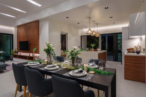 Chalet de 3 dormitorios en Hua Hin, Tailandia № 168524 - foto 11