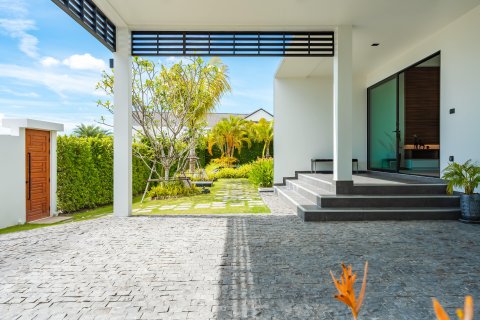 Chalet de 3 dormitorios en Hua Hin, Tailandia № 168523 - foto 7