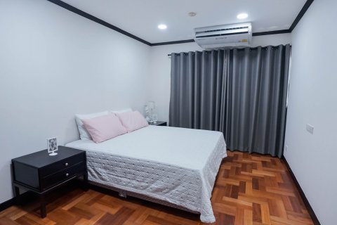 Condominio de 2 dormitorios en Bangkok, Tailandia № 143807 - foto 7