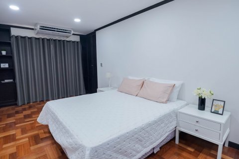 Condominio de 2 dormitorios en Bangkok, Tailandia № 143807 - foto 3