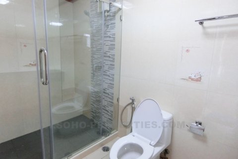 Condominio de 3 dormitorios en Bangkok, Tailandia № 143806 - foto 8