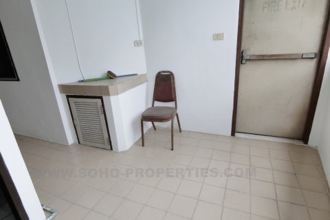 Condominio de 3 dormitorios en Bangkok, Tailandia № 143806 - foto 15