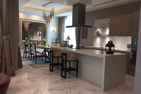 Casa de 4 dormitorios en Bangkok, Tailandia № 143809 - foto 3