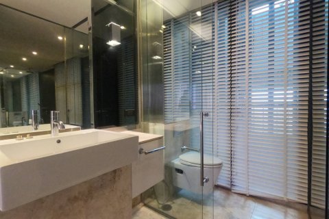 Condominio de 2 dormitorios en Yan Nawa, Bangkok, Tailandia № 144068 - foto 14