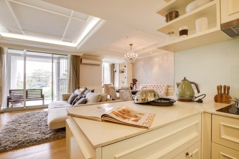 Eigentumswohnung in Bangkok, Thailand, 1 Schlafzimmer  № 144067 - Foto 3